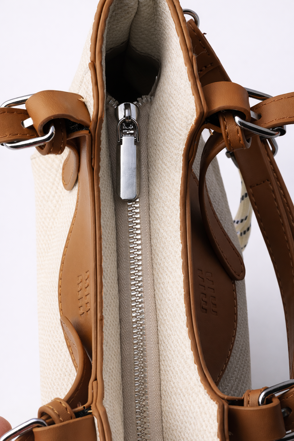 Ivory Tan Chic Shoulder Bag